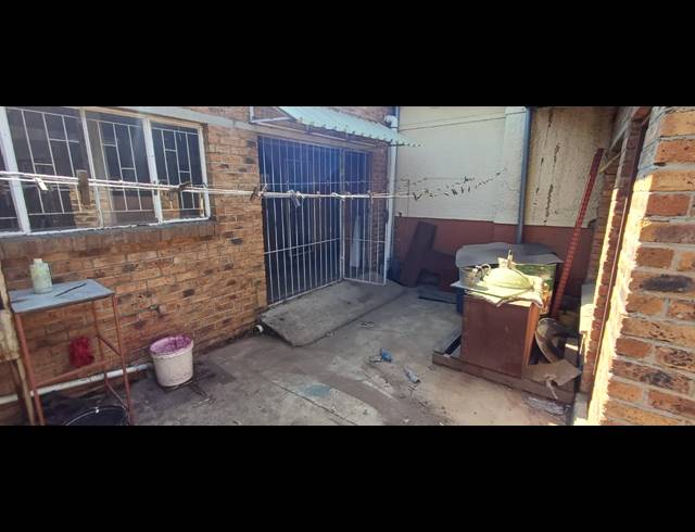 600M² BUILDING FOR SALE IN BRAKPAN CENTRAL